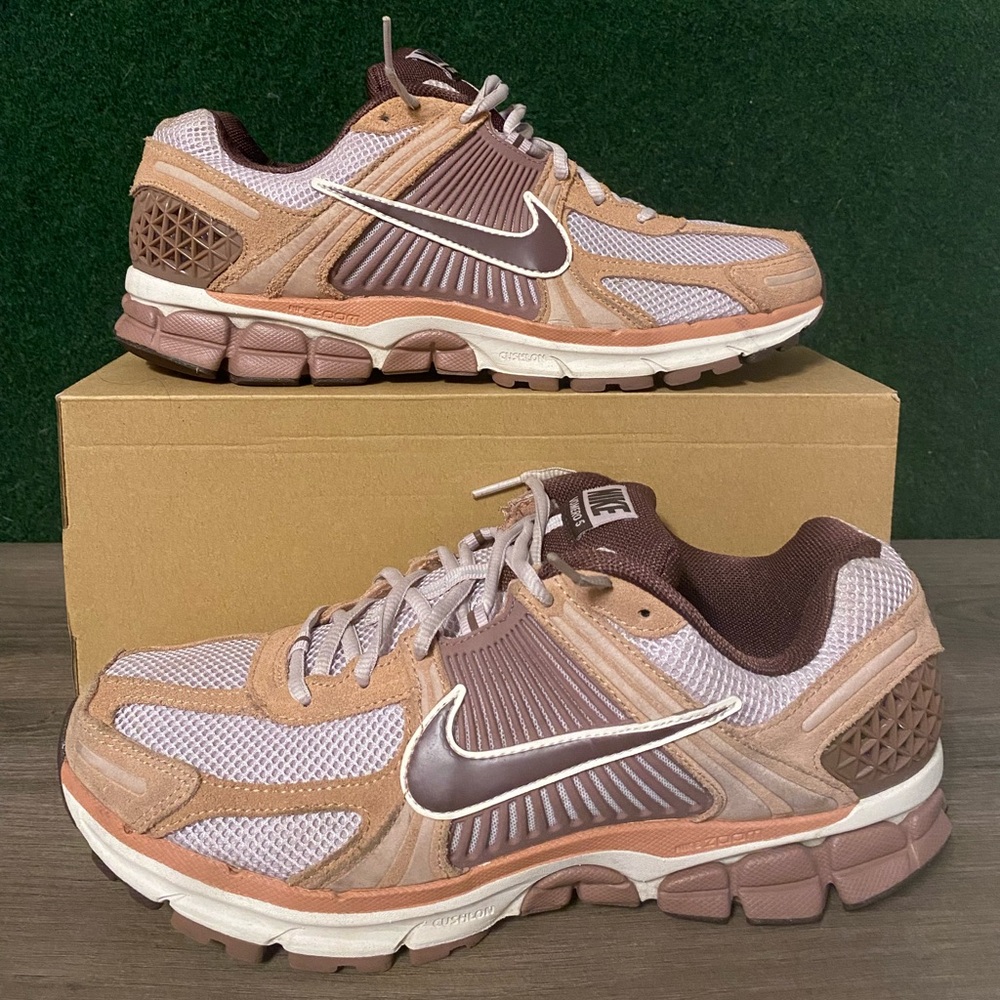 Nike Zoom Vomero 5 ‘Dusted Clay’ Size 11.5